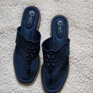 Cato Comfort Navy Blue Scalloped Laser Cut Thong Sandals Sz 9 Vacation Resort
